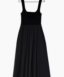 Au Darling Rachel Black Poplin Midi Dress