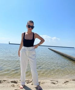 Au Darling Black Square Neck Bodysuit