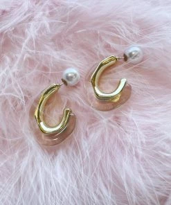 Au Darling Clear Pearl Post Earrings