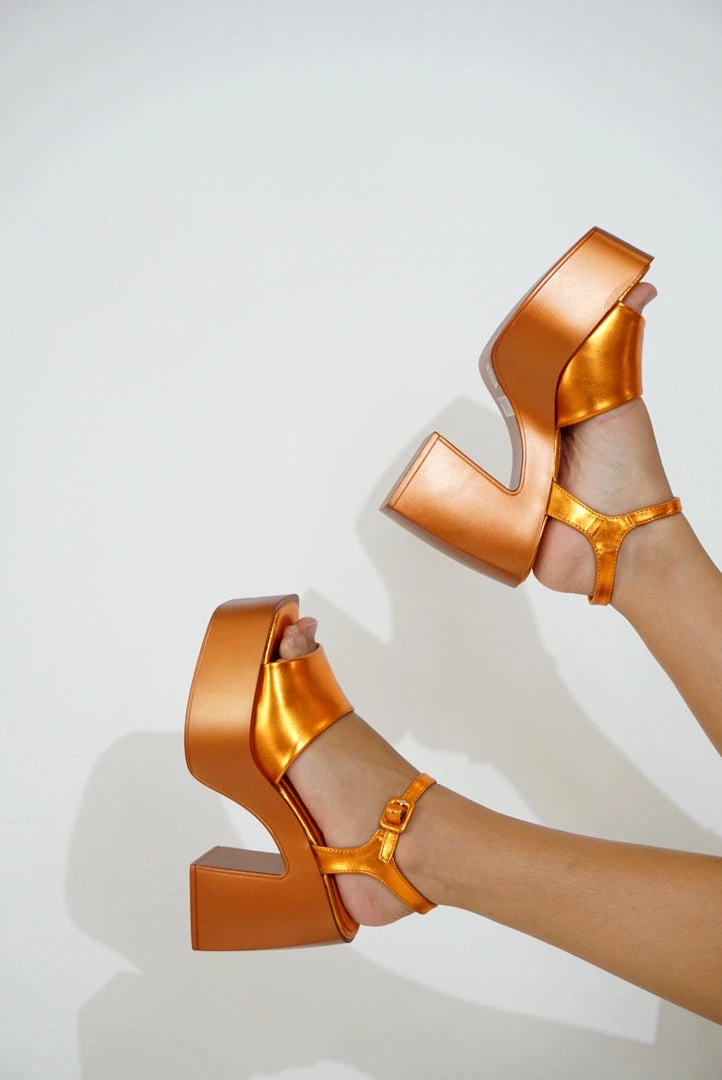 Au Darling Orange Metallic Platform Sandals New Arrivals