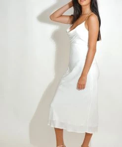 Au Darling Khaleesi White Midi Dress Clothing