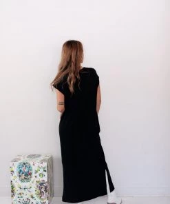 Au Darling Clothing Black Knit Maxi Dress