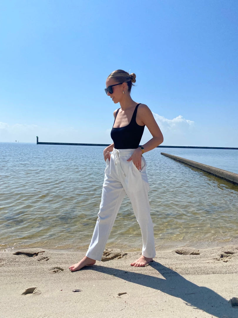 Au Darling White Drawstring Joggers