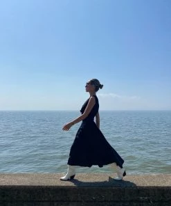 Au Darling Veronica Midi Dress