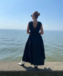 Au Darling Veronica Midi Dress