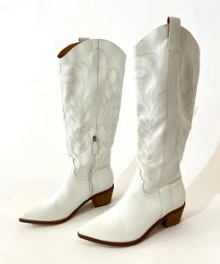 Au Darling White Mid Calf Cowboy Boots